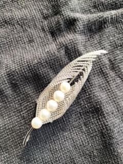 美品✿シルバー メタルパールブローチのサムネイル