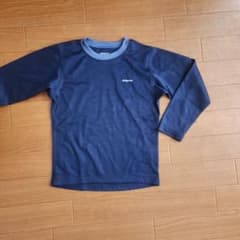 W*p様 patagonia Capilene Kids XS ネイビー長袖カッのサムネイル