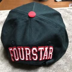 再値下げしました。fourstarのキャップのサムネイル
