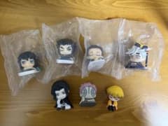 Demon Slayer: Kimetsu no Yaiba Onemutan and other gacha toys, 7 items bundled together.