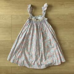 【美品！】albetta スモッキングワンピース　size6-8歳のサムネイル