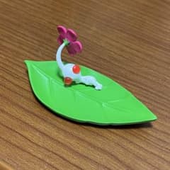 白ピクミン　はたらくピクミンコレクションのサムネイル