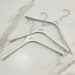 MONCLER 正規品 ホワイトハンガー 3本セット - メルカリ