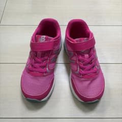 New Balance キッズスニーカー ピンク　19.5cmのサムネイル