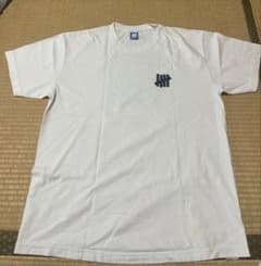 Undefeated Tシャツのサムネイル