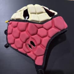 ラグビー ヘッドギア ピンク×クリームのサムネイル