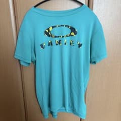 OAKLEY カラフルロゴ Tシャツ Mのサムネイル