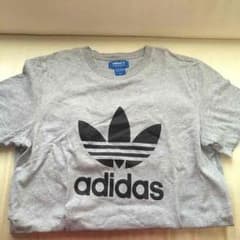 adidasのサムネイル