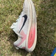NIKE ZoomX Vomero 26.5cm