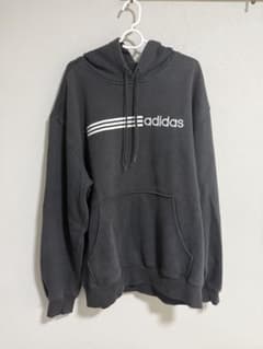 adidas ロゴ　プルパーカー　ブラック　レアのサムネイル