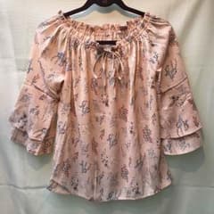 小花柄袖フレアーブラウス 新品 Mサイズ ピンクのサムネイル