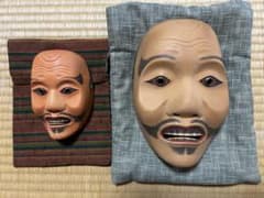 能面 真角 【大小セット】木彫り 手作り品 収納袋付き - メルカリ