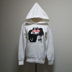 ヤクルトスワローズつば九郎パーカー【非売品】 - メルカリ