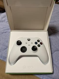 XBOX ワイヤレスC ロボットホワイトのサムネイル