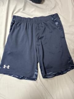 Under Armour ネイビーショートパンツ LGサイズのサムネイル