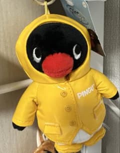 【韓国限定】レインコートピングー イエロー ぬいぐるみ キーホルダー 新品未使用のサムネイル