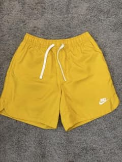 【美品】Nike ショートパンツ イエロー Sのサムネイル
