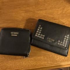 GUESSさいふのサムネイル