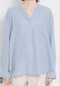 theshoptk ライトブルー スキッパーシャツ 長袖　夏のサムネイル