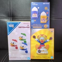 ディズニーキャラクターズ　ドナルドダックフィギュア　マグカップ　３点セット②