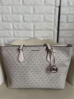 MICHAEL KORS SHEILA LARGE TOTE BAGのサムネイル