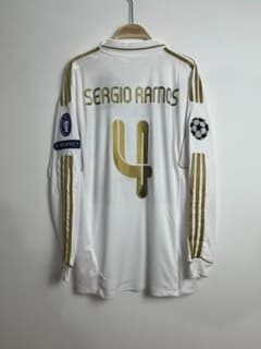 レアル・マドリード SERGIO RAMOS 長袖 ユニフォーム レアルマドリード 2011-2012 ホーム長袖 #4 セルヒオ・ラモス - メルカリ