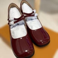 ストラップパンプス ボルドー エナメル調 37のサムネイル