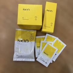 SKIO ホワイトピールゲル & セラム セット ⭐︎おまけ付き⭐︎のサムネイル