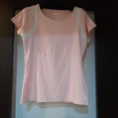 NIKE　レディースTシャツ　Mサイズのサムネイル
