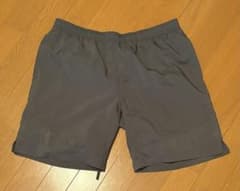 トレーニングショーツ グレー ランニングパンツのサムネイル