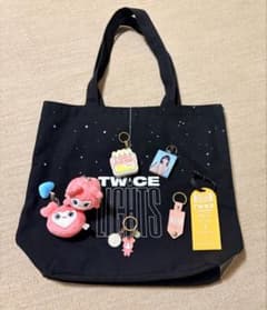 TWICE トートバッグ モモ グッズ まとめ売り セット - メルカリ