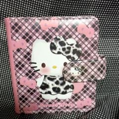 めっちゃくちゃ希少！ハローキティ　バインダー ピンク チェック柄のサムネイル