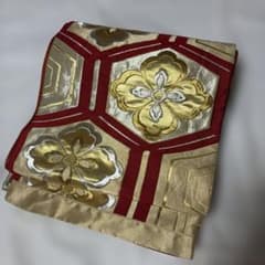 袋帯 六通柄 華文 亀甲文様 金糸 赤 - メルカリ