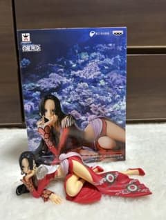 ワンピース CREATOR×CREATOR ボア・ハンコック フィギュアのサムネイル