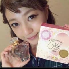 AAA 伊藤千晃 香水のサムネイル