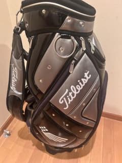 Titleist タイトリスト　ゴルフバッグ シルバー・ブラックのサムネイル