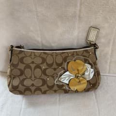 COACH コーチ ショルダーバッグのサムネイル