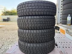175/65R15 スタッドレス　4本セット　GOODYEAR 新品のサムネイル