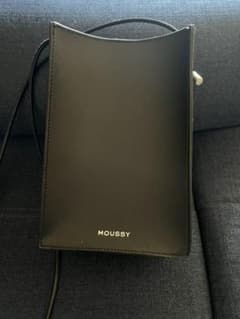 moussyカバンのサムネイル