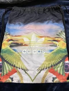 adidas original ナップサックのサムネイル