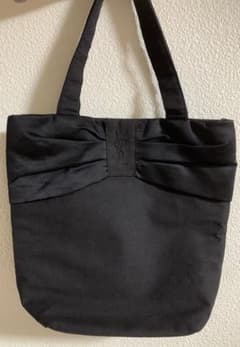 Yves Saint Laurent リボン付きトートバッグのサムネイル