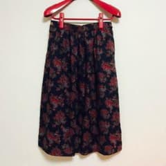 【古着屋購入】スカートのサムネイル