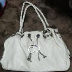 クリーム色のバッグ★のサムネイル