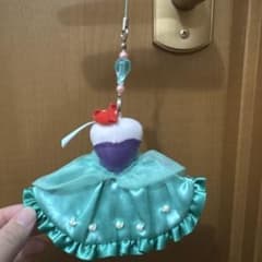 ドレス型 キーホルダー チャーム（アリエル）のサムネイル