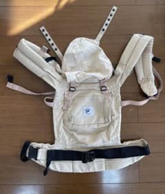エルゴ　　ベージュ 抱っこ紐 フード付きのサムネイル