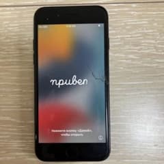 Apple iPhone 7 黒 画面にひびありのサムネイル