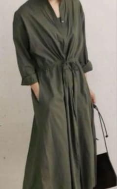 URBAN RESEARCH DOORSカーキ ロングシャツワンピースのサムネイル