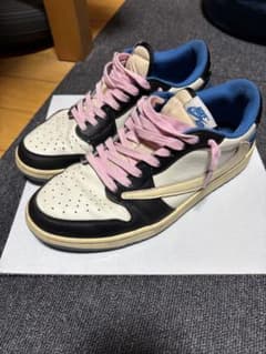 NIKE Travis Scott × fragment AJ1 Lowのサムネイル