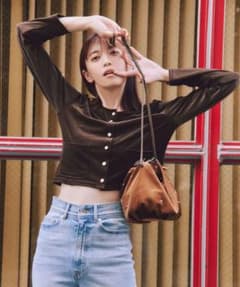 即完　ココディール　新品タグ付　ショート丈ベロアカーディガン　ブラウン　25AW 即完 ココディール 新品タグ付 ショート丈ベロアカーディガン ブラウン