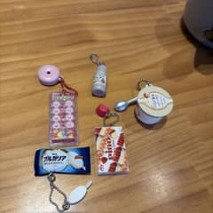 ガチャガチャミニチュアお菓子 キーホルダー 5点セットのサムネイル